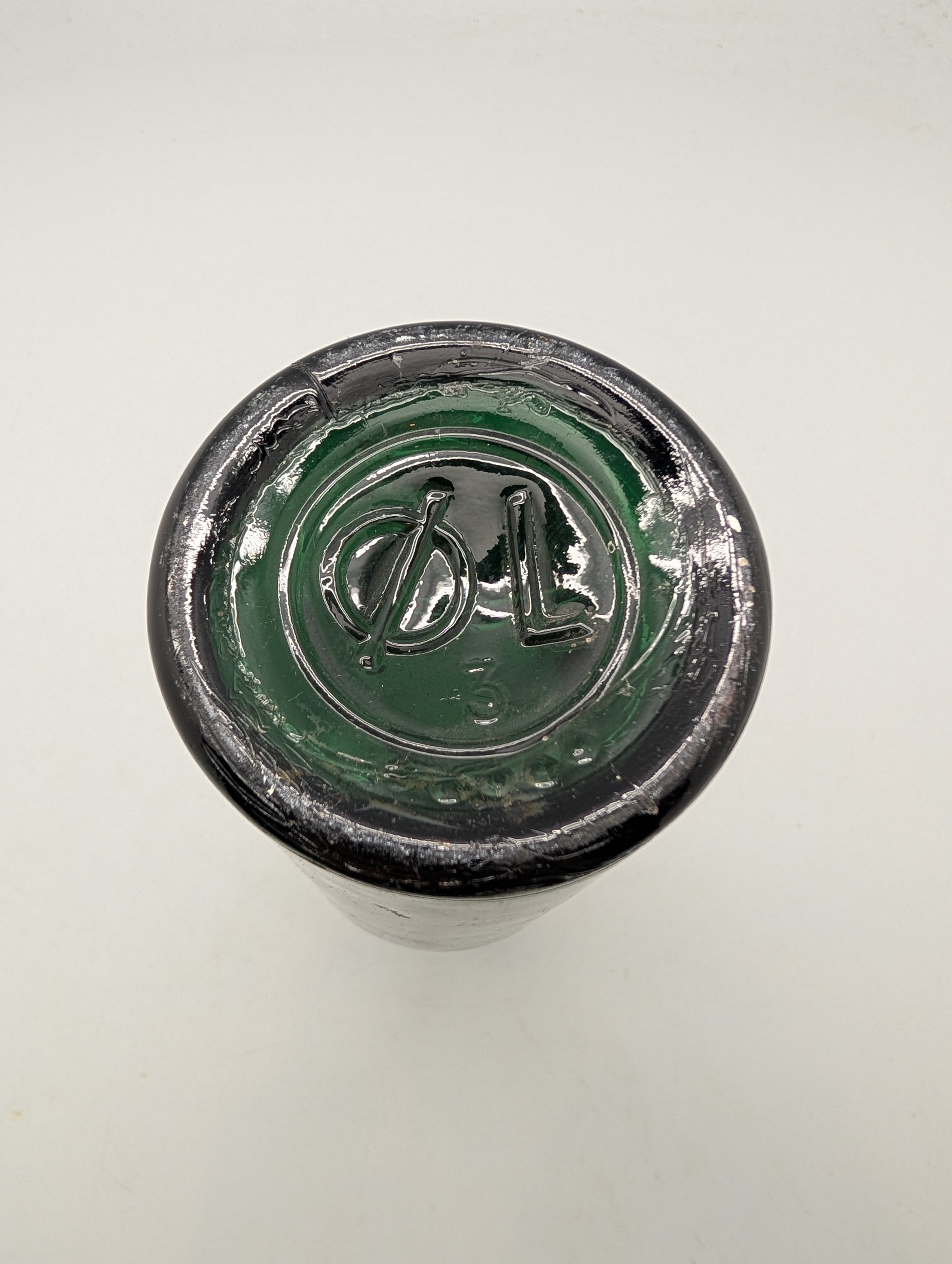 Gammel Carlsberg Pilsner flaske i grønt glas med original papiretiket